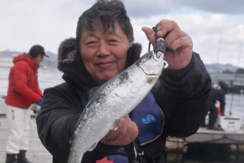 フェザールアーで海上釣り堀