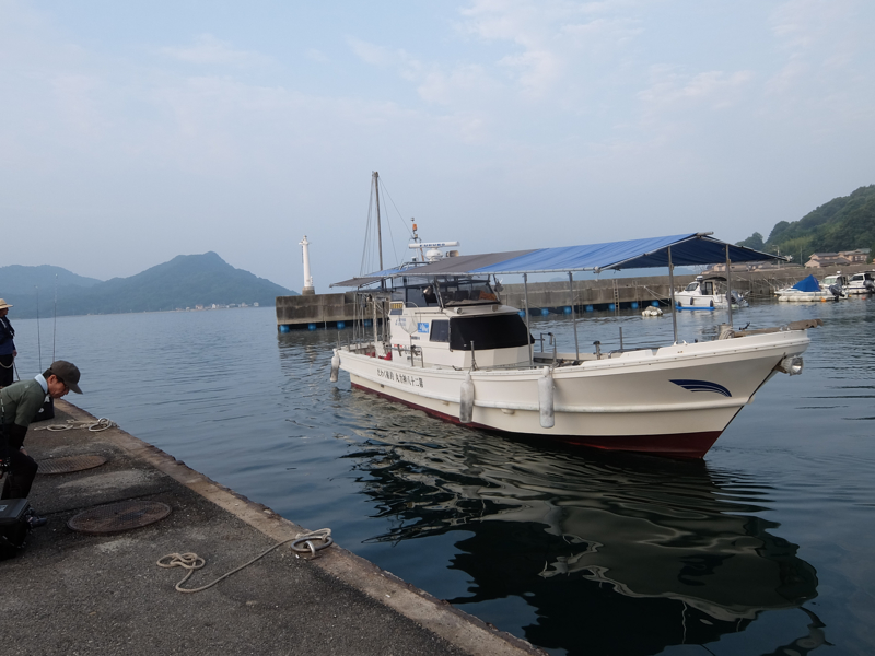 釣り船くわだ