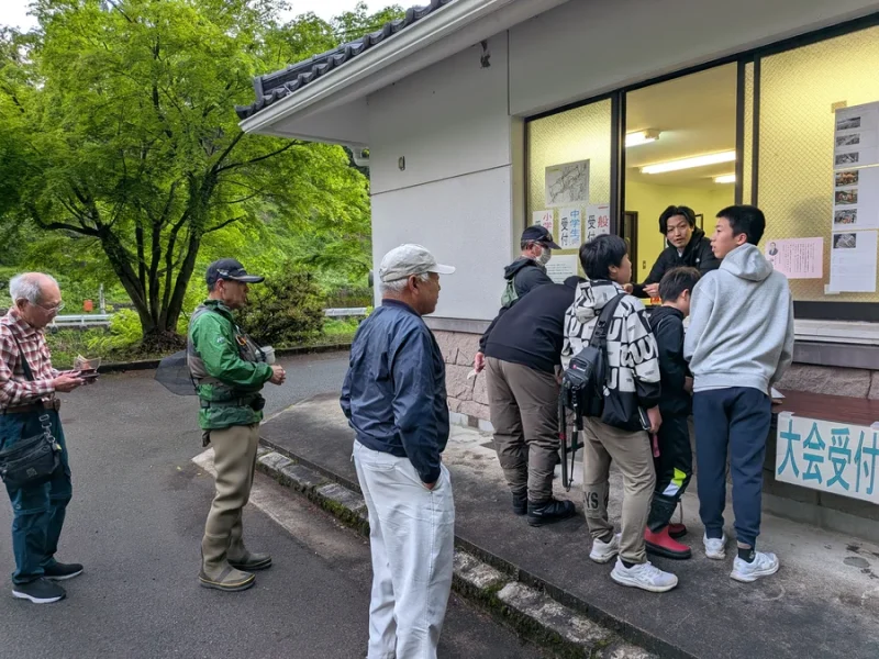 ヤマメ釣り大会受付