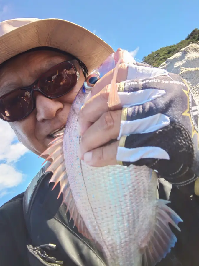 大黒神島で釣れたマダイ